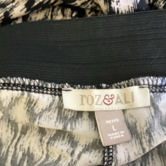 Roz & Ali Petite Women’s Wide Leg Black & Tan Slacks.  Boho Size LP. - Picture 3 of 5